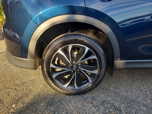 Used 2022 MAZDA CX-5 AWD 2.5 S w/ Premium Package image 11