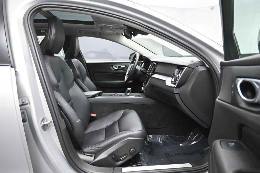 Used 2024 Volvo S60 B5 Core FWD image 29
