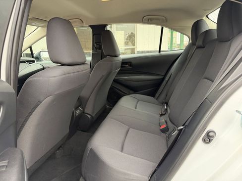 Used 2025 Toyota Corolla LE image 23