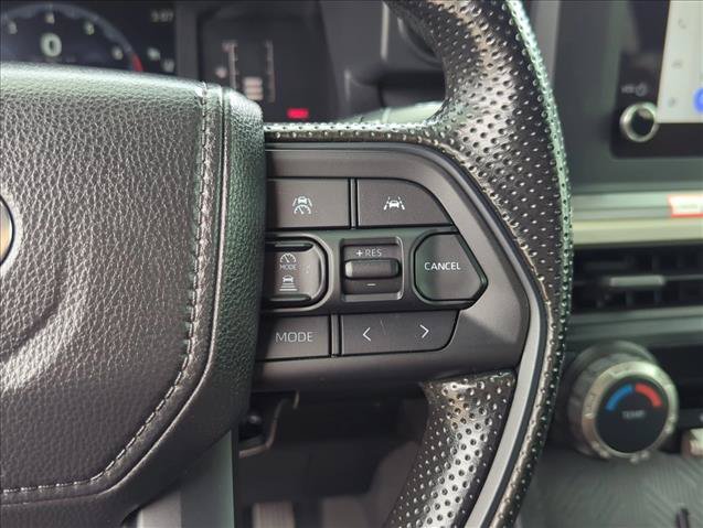 Certified 2024 Toyota Tacoma SR5 AWD/4WD image 15