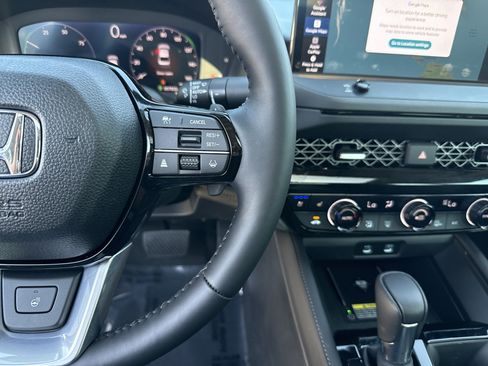 Used 2025 Honda Accord Touring image 21
