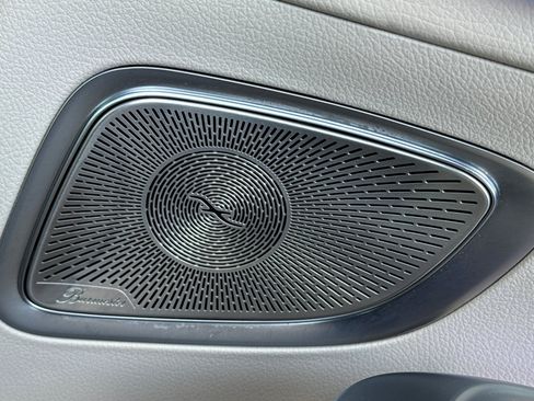 Used 2025 Mercedes-Benz C 300 4MATIC Sedan image 27
