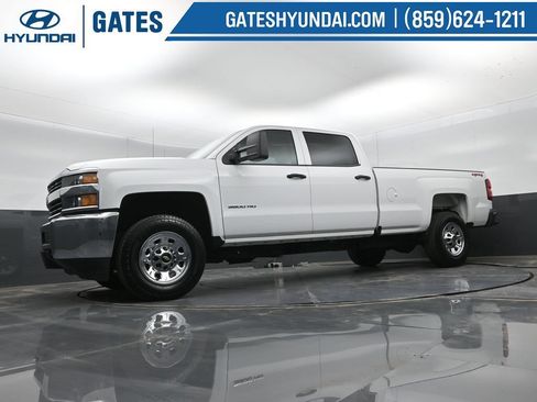 Used 2017 Chevrolet Silverado 3500 W/T AWD/4WD image 38