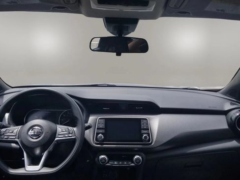 Used 2020 Nissan Kicks SV FWD image 18
