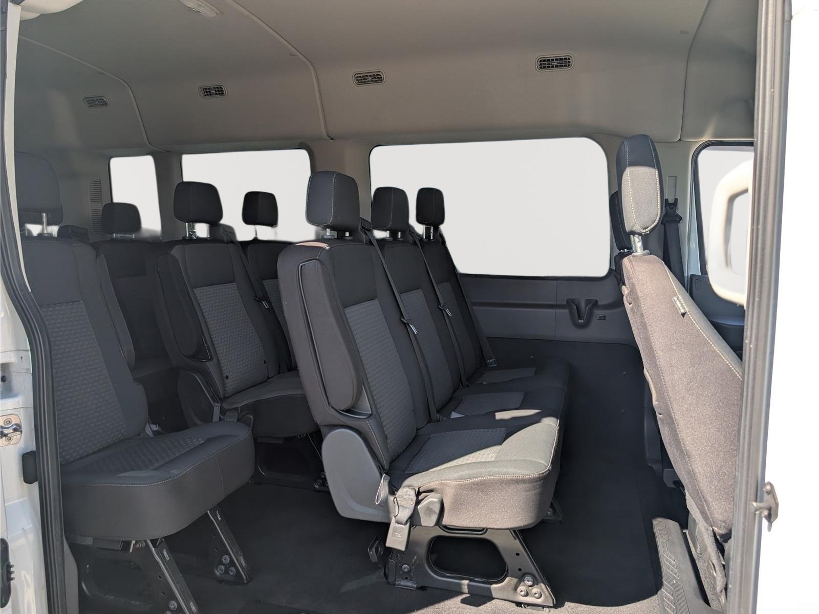 Used 2020 Ford Transit 350 XLT RWD image 11