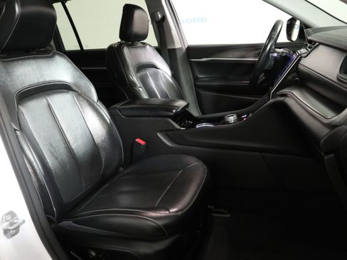 Certified 2021 Jeep Grand Cherokee L Limited w/ Luxury Tech Group II image 20