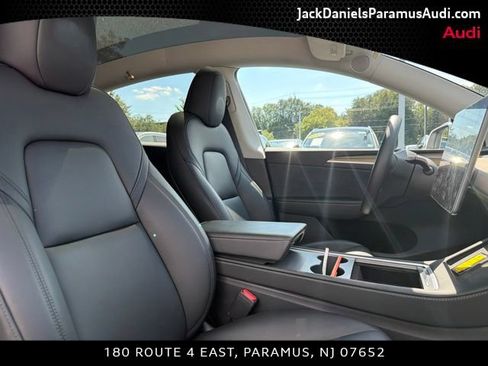 Used 2023 Tesla Model Y Long Range AWD/4WD image 19