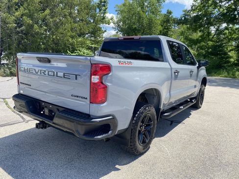 Used 2024 Chevrolet Silverado 1500 Custom Trail Boss w/ LPO, Dark Essentials Package AWD/4WD image 7