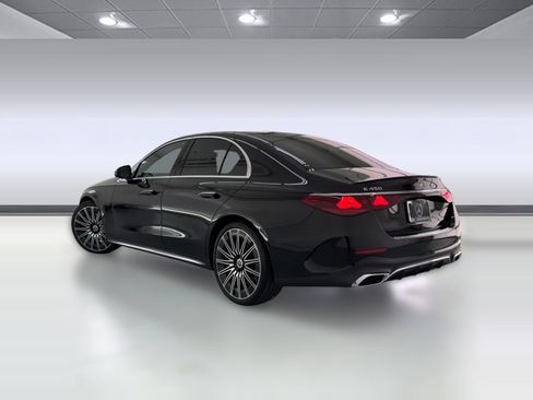 Used 2025 Mercedes-Benz E 450 4MATIC Sedan image 3