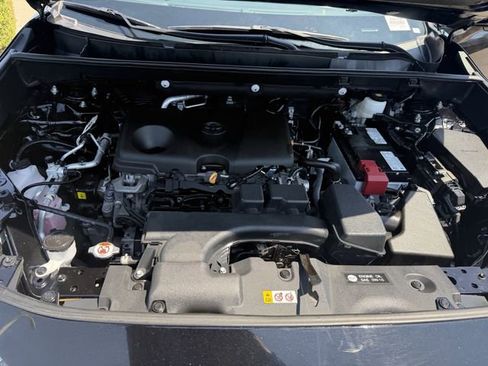 Certified 2025 Toyota RAV4 XLE FWD image 25