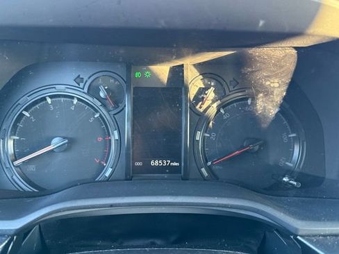 Used 2020 Toyota 4Runner SR5 image 17