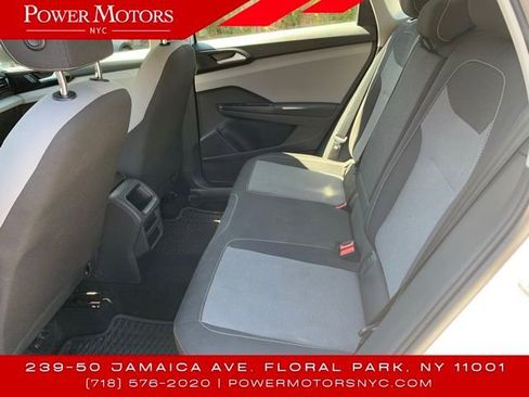 Used 2022 Volkswagen Taos S image 18