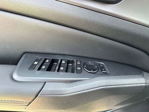 New 2026 Kia Sportage EX FWD image 13