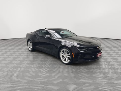 Used 2017 Chevrolet Camaro LT image 33