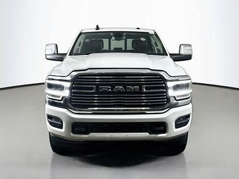 Used 2024 RAM 2500 Laramie AWD/4WD image 2