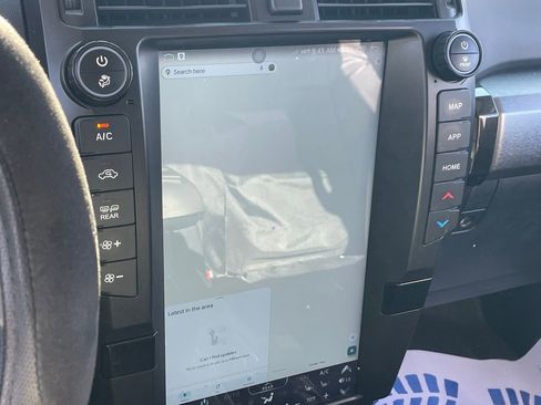 Used 2019 Toyota 4Runner TRD Off-Road Premium image 9