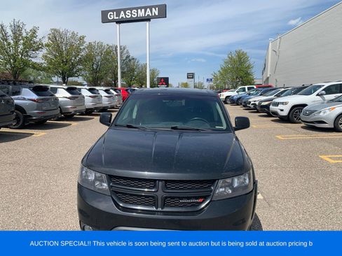 Used 2014 Dodge Journey R/T w/ Flexible Seating Group FWD image 2