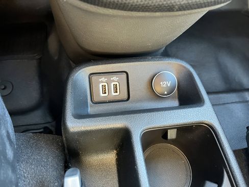 Used 2019 Ford Transit Connect XL image 13