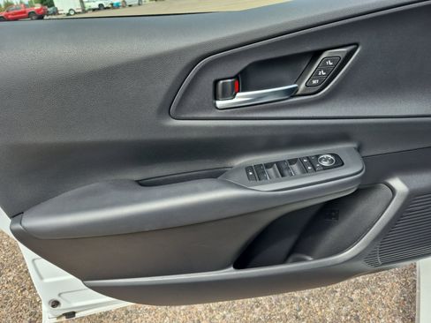 Used 2026 Toyota Prius Plug-In Hybrid FWD image 14