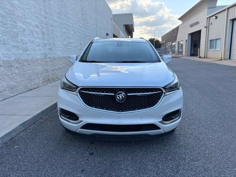 Used 2021 Buick Enclave Avenir w/ Avenir Technology Package FWD image 2