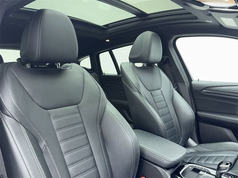 Used 2023 BMW X4 xDrive30i w/ M Sport Package image 47