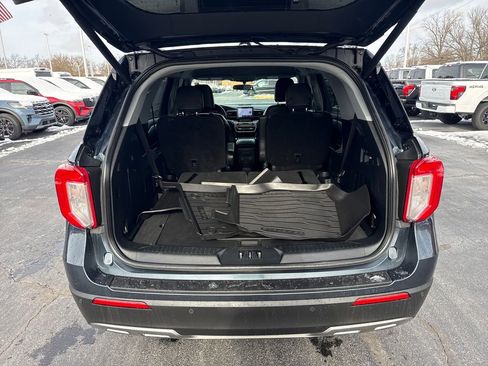 Used 2023 Ford Explorer XLT w/ Equipment Group 202A image 12