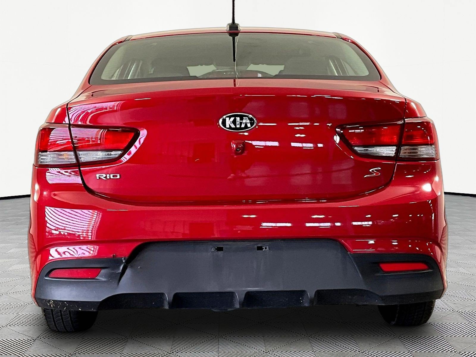 Used 2020 Kia Rio S FWD image 5