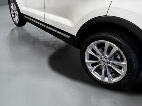 Used 2018 Ford Explorer Limited w/ Equipment Group 301A image 44