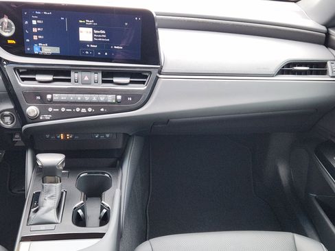 Certified 2025 Lexus ES 350 12.3-in Lexus Interface, Panor image 33