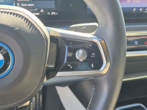 Used 2024 BMW i7 xDrive60 AWD/4WD image 20
