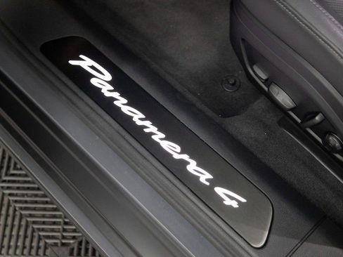 New 2025 Porsche Panamera 4 AWD/4WD image 22