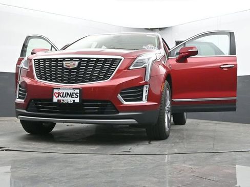 Used 2025 Cadillac XT5 Premium Luxury AWD/4WD image 72