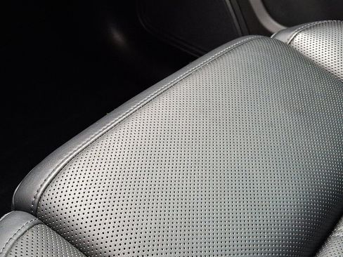 Used 2020 Porsche Macan S image 26