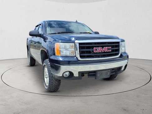 Used 2007 GMC Sierra 1500 SLE w/ SLE1 Preferred Package AWD/4WD image 4