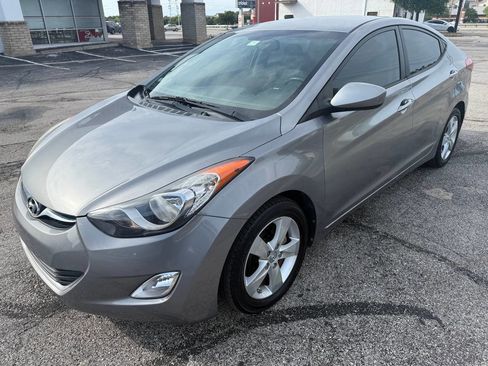 Used 2012 Hyundai Elantra GLS w/ Preferred Pkg 3 FWD image 3