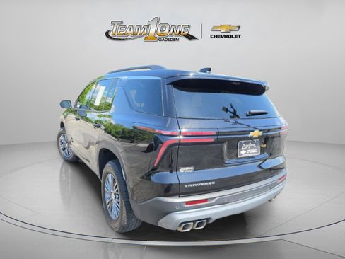 Used 2026 Chevrolet Traverse LT w/ Driver Confidence Package FWD image 6