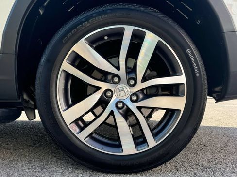 Used 2017 Honda Pilot Elite image 10