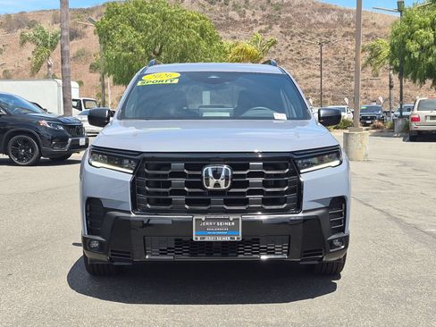 New 2026 Honda Pilot Sport image 14