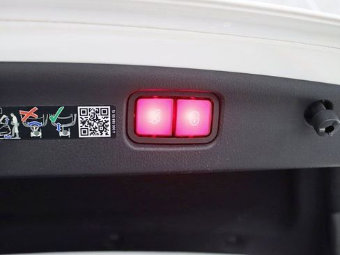 Used 2022 Mercedes-Benz C 300 C 300 image 39