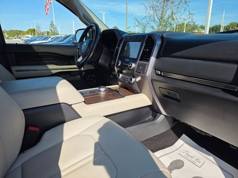 Used 2020 Ford Expedition Platinum image 9