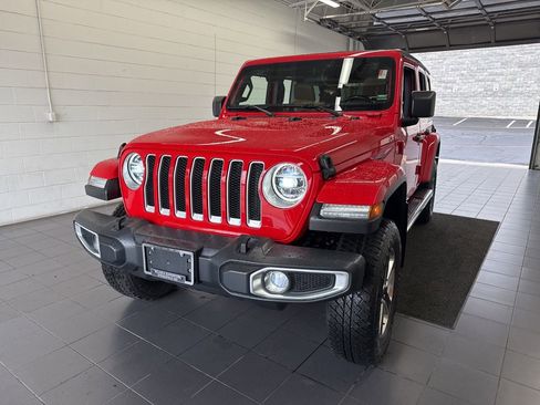 Used 2021 Jeep Wrangler Unlimited Sahara w/ LED Lighting Group AWD/4WD image 3