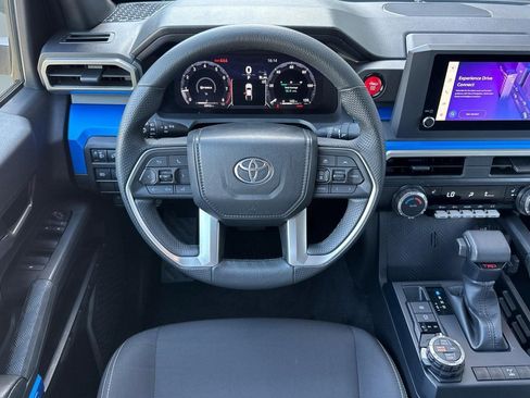 Used 2025 Toyota Tacoma TRD Off-Road AWD/4WD image 28