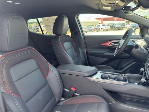 New 2025 Chevrolet Equinox EV RS image 17