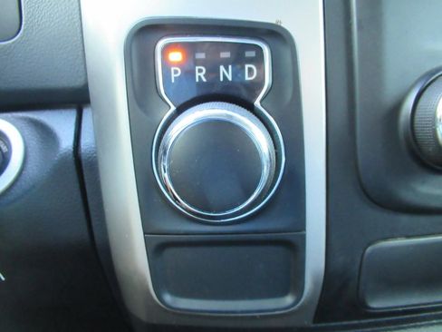 Used 2016 RAM 1500 Big Horn RWD image 28