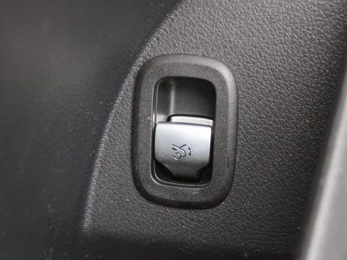 Certified 2024 Mercedes-Benz GLC 300 4MATIC image 24