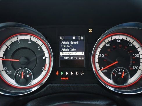 Used 2013 Dodge Grand Caravan SXT w/ Rear Park Assist Pkg image 18