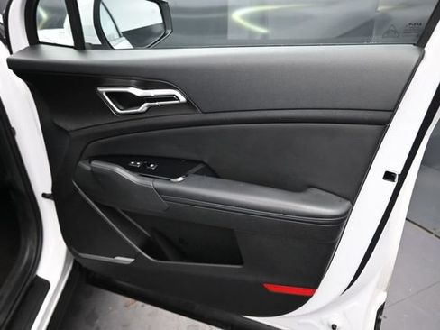 Used 2023 Kia Sportage EX FWD image 22