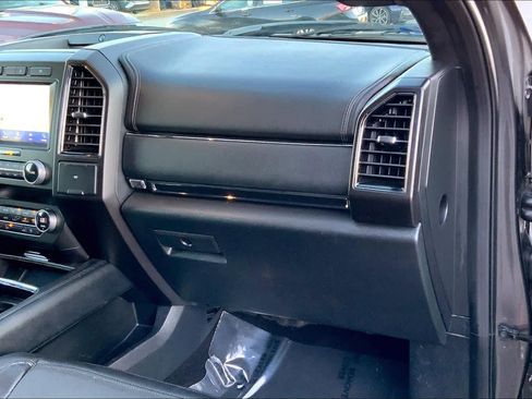 Used 2021 Ford Expedition Max Limited RWD image 18