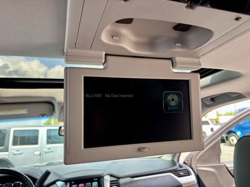 Used 2018 Chevrolet Tahoe LT AWD/4WD image 5