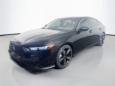 Used 2024 Honda Accord Sport image 5